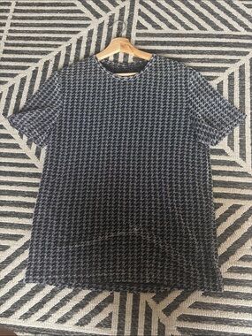 Men's Short Sleeve Houndstooth Crew Neck Shirt - Black & Gray